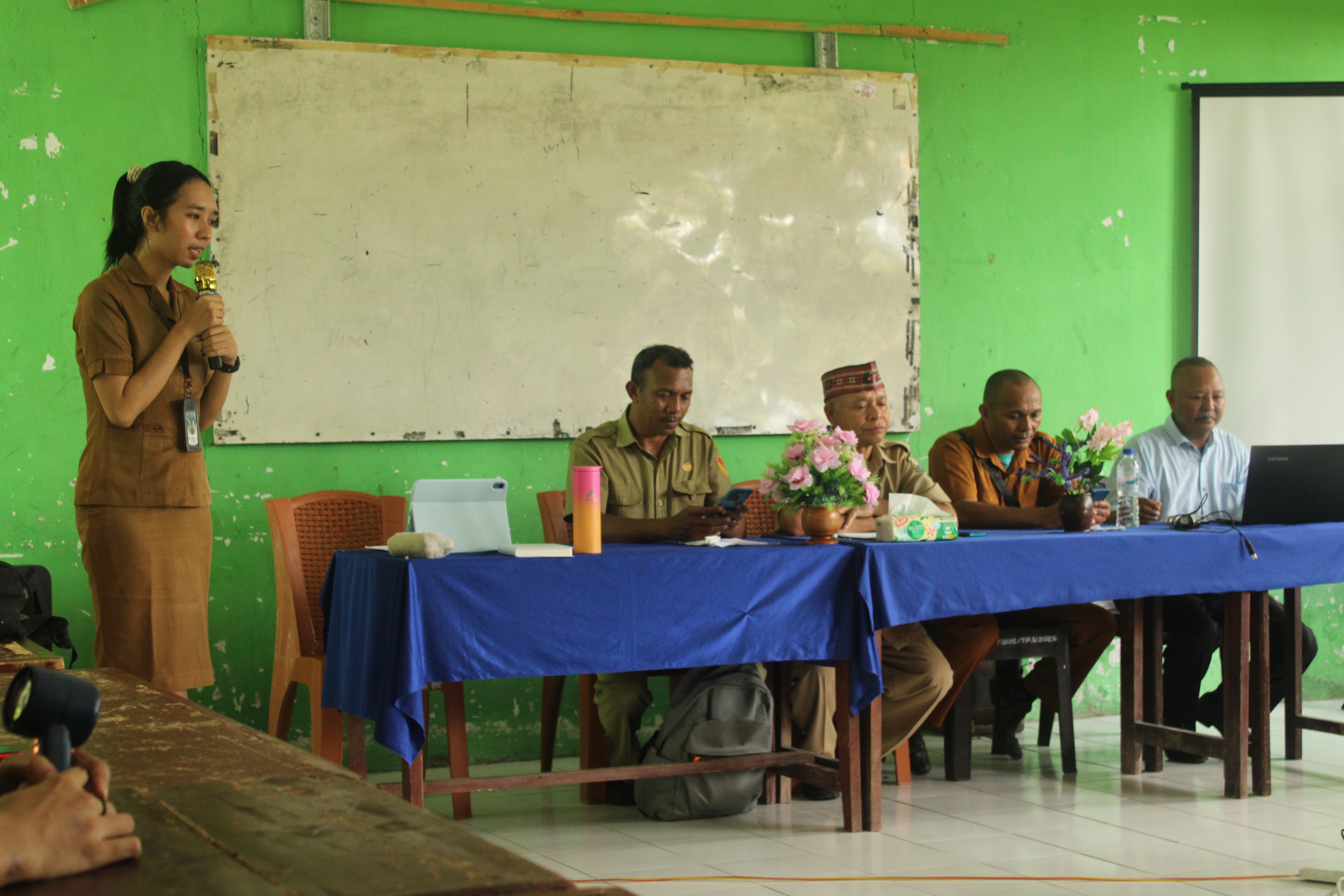 Meningkatkan mutu Pembelajaran dan Profesionalisme Guru, Pengawas Melaksanakan Supervisi Guru